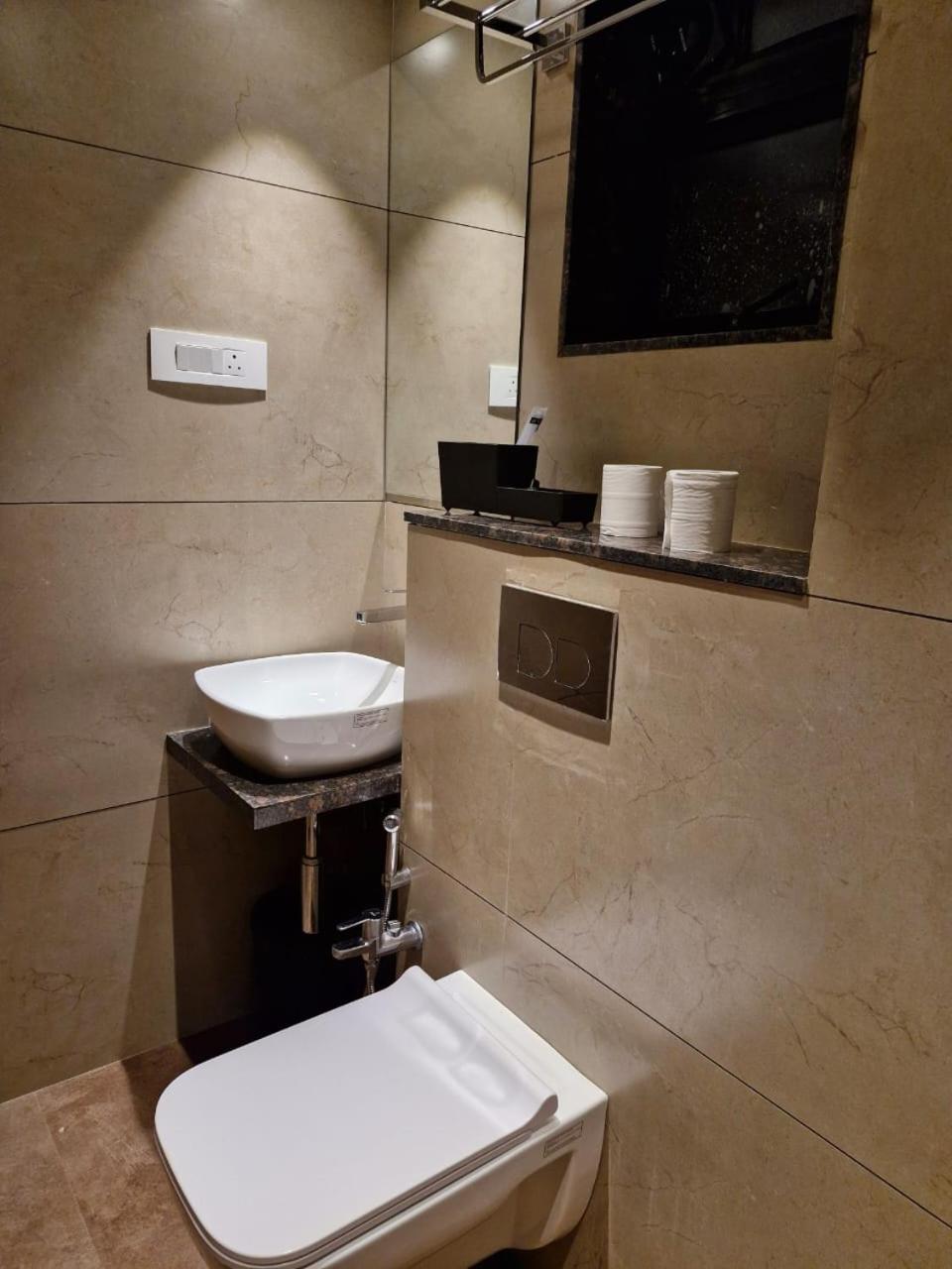 Avenue 10 Boutique Hotel Poona Buitenkant foto