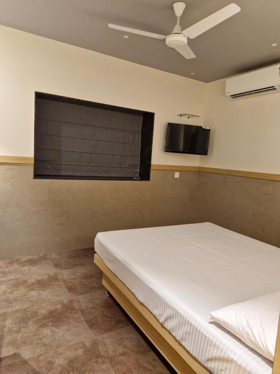 Avenue 10 Boutique Hotel Poona Buitenkant foto